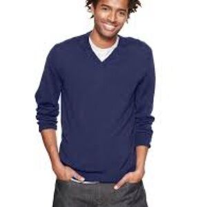 GAP || Cotton/ wool blend v neck sweater